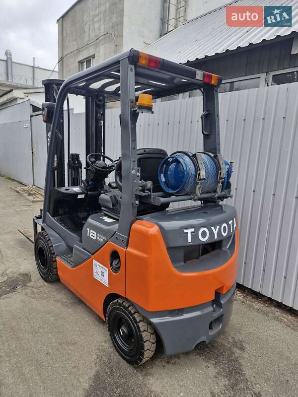 Вилочний навантажувач Toyota 32-8FG18 2018 в Києві