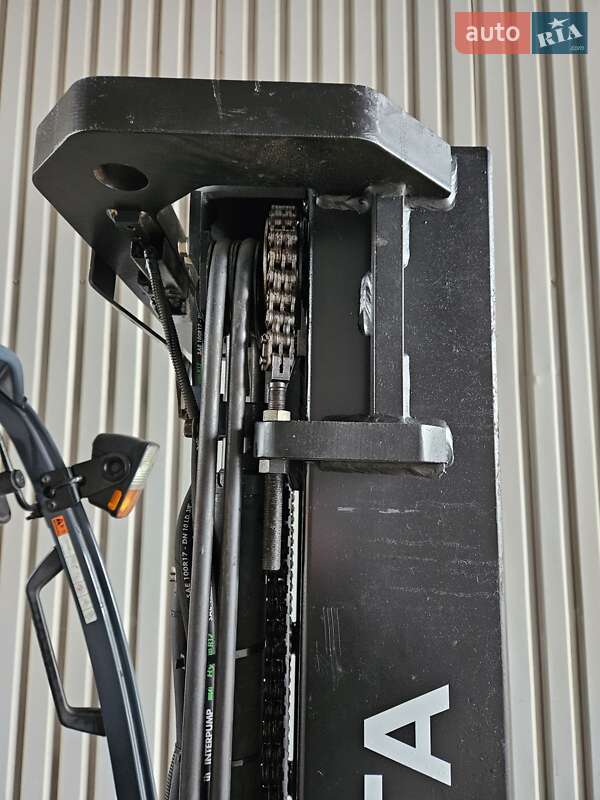 Вилочный погрузчик Toyota 32FG-25 2017 в Киеве