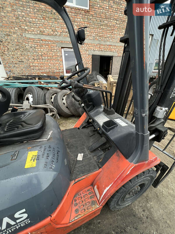 Вилочный погрузчик Toyota 42-6FGF25 1999 в Луцке