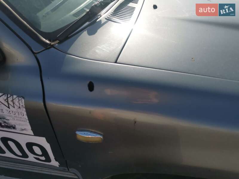 Позашляховик / Кросовер Toyota 4Runner 1995 в Одесі