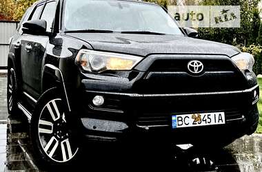 Позашляховик / Кросовер Toyota 4Runner 2015 в Києві