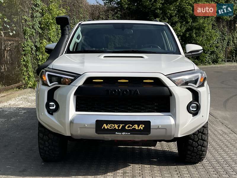 Внедорожник / Кроссовер Toyota 4Runner 2018 в Киеве