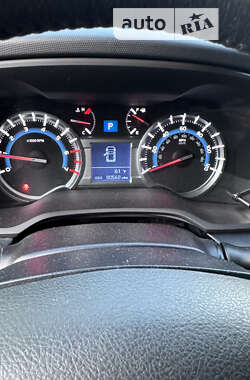 Внедорожник / Кроссовер Toyota 4Runner 2015 в 