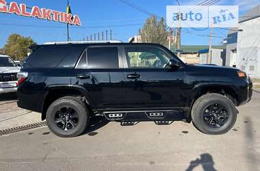 Позашляховик / Кросовер Toyota 4Runner 2014 в Миколаєві