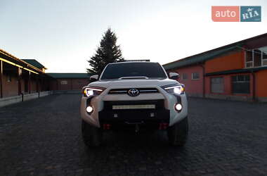 Внедорожник / Кроссовер Toyota 4Runner 2019 в Дунаевцах