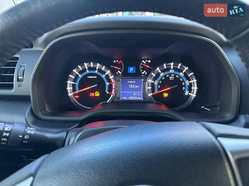 Позашляховик / Кросовер Toyota 4Runner 2019 в Ярмолинцях