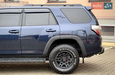 Внедорожник / Кроссовер Toyota 4Runner 2017 в Ужгороде