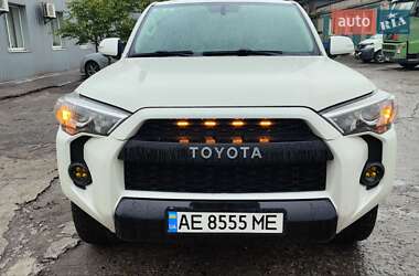 Внедорожник / Кроссовер Toyota 4Runner 2013 в Каменском