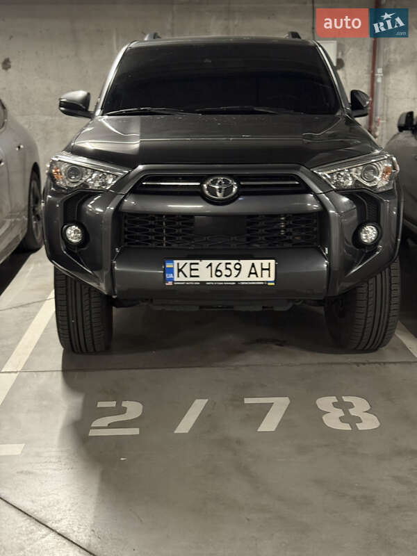 Позашляховик / Кросовер Toyota 4Runner 2020 в Києві