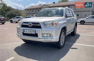 Позашляховик / Кросовер Toyota 4Runner 2011 в Києві