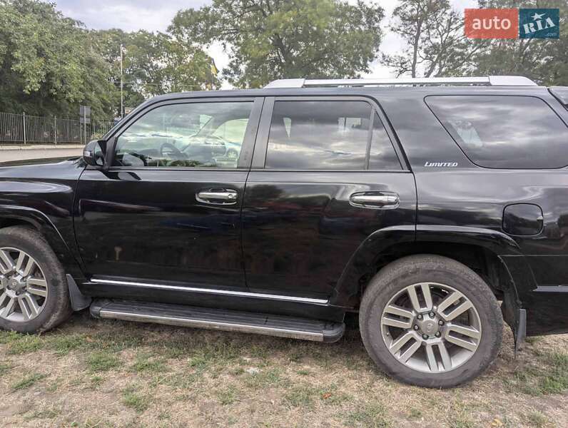 Внедорожник / Кроссовер Toyota 4Runner 2012 в Кропивницком
