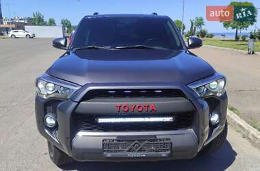 Позашляховик / Кросовер Toyota 4Runner 2016 в Черкасах