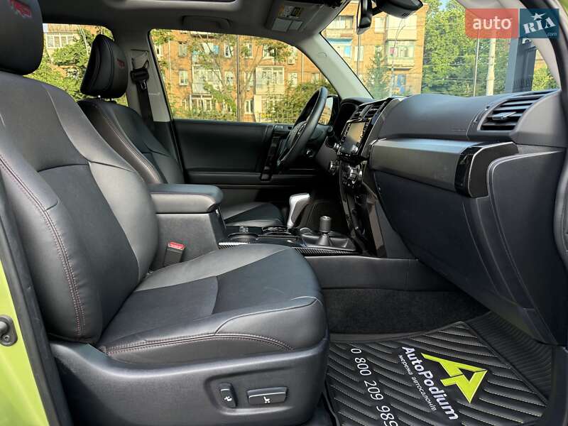 Внедорожник / Кроссовер Toyota 4Runner 2021 в Киеве