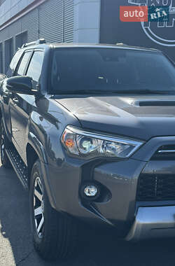 Внедорожник / Кроссовер Toyota 4Runner 2020 в Киеве