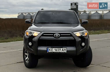 Внедорожник / Кроссовер Toyota 4Runner 2020 в 