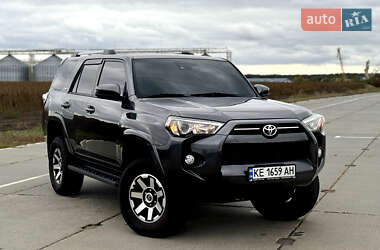 Внедорожник / Кроссовер Toyota 4Runner 2020 в Киеве
