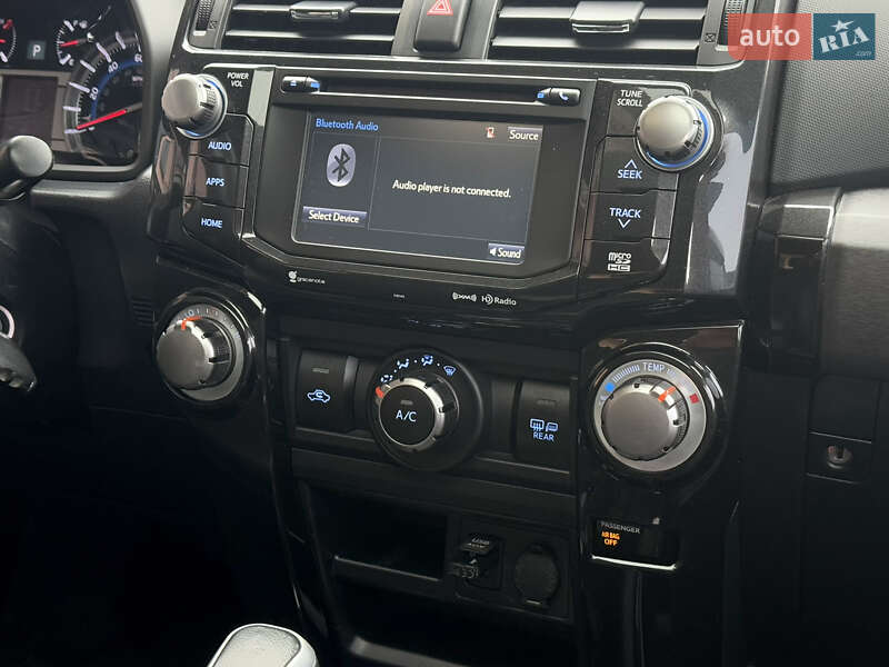 Внедорожник / Кроссовер Toyota 4Runner 2017 в Ужгороде