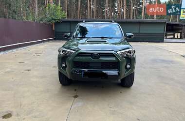 Внедорожник / Кроссовер Toyota 4Runner 2022 в Киеве
