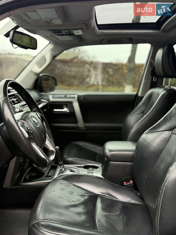 Внедорожник / Кроссовер Toyota 4Runner 2014 в Виннице