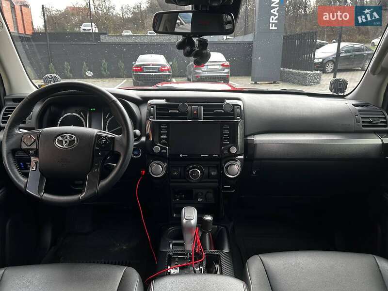 Внедорожник / Кроссовер Toyota 4Runner 2020 в Черновцах