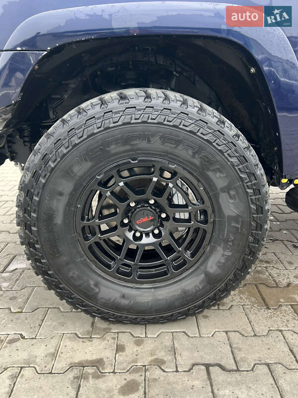 Внедорожник / Кроссовер Toyota 4Runner 2014 в Яремче