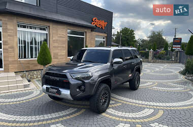 Внедорожник / Кроссовер Toyota 4Runner 2019 в Коломые