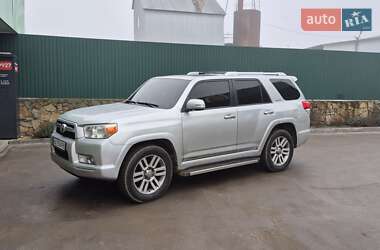 Позашляховик / Кросовер Toyota 4Runner 2011 в Києві