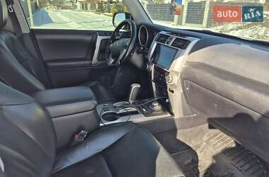 Позашляховик / Кросовер Toyota 4Runner 2011 в Києві