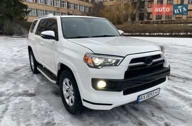 Позашляховик / Кросовер Toyota 4Runner 2017 в Харкові