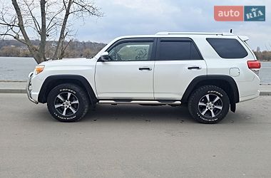 Позашляховик / Кросовер Toyota 4Runner 2012 в Києві