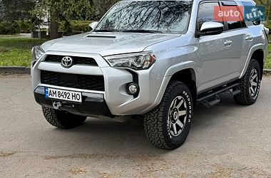 Внедорожник / Кроссовер Toyota 4Runner 2018 в Житомире