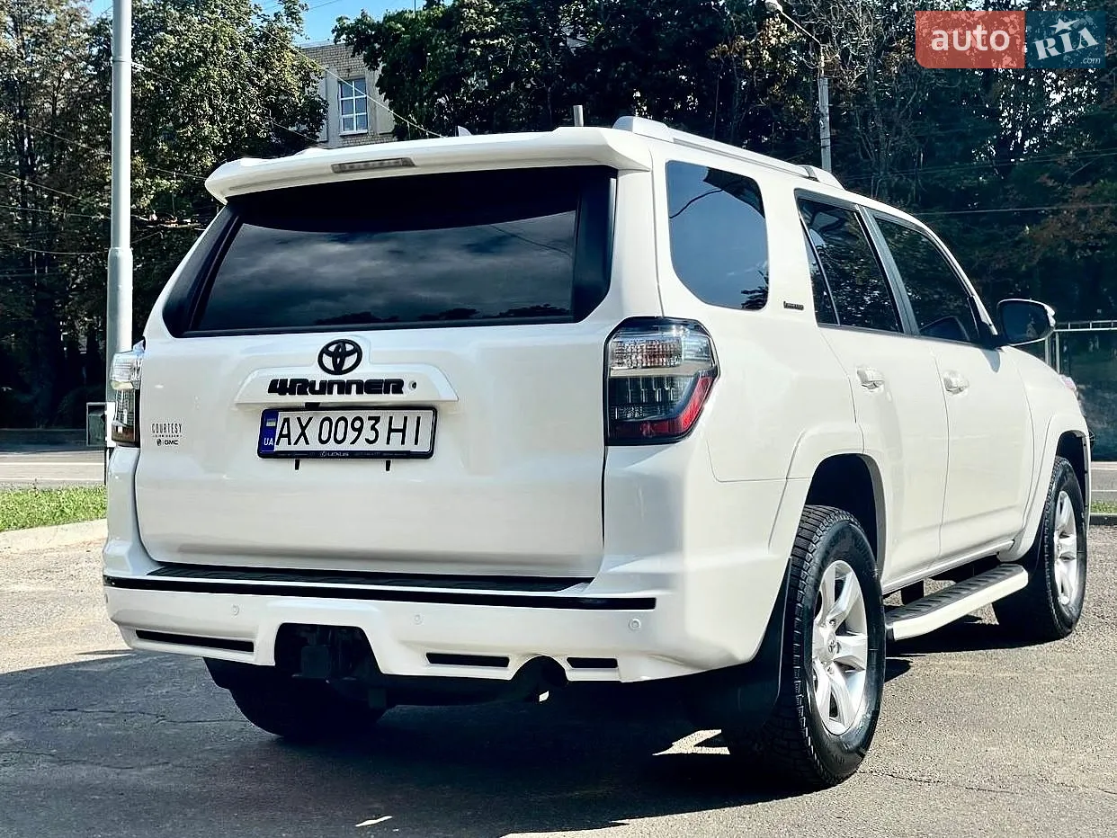 2017 Toyota 4Runner - мініатюра 3