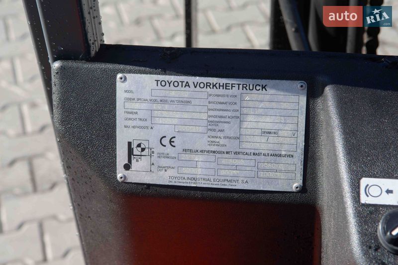 Вилочный погрузчик Toyota 7FB 2012 в Житомире фото 7 Вилочный погрузчик Toyota 7FB 2012 в Житомире