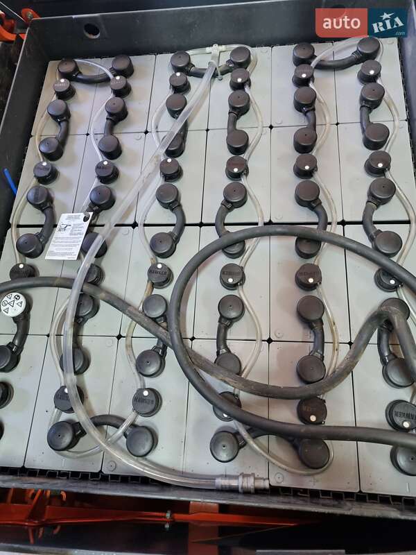 Вилочный погрузчик Toyota 8FBMT16 2013 в Виннице