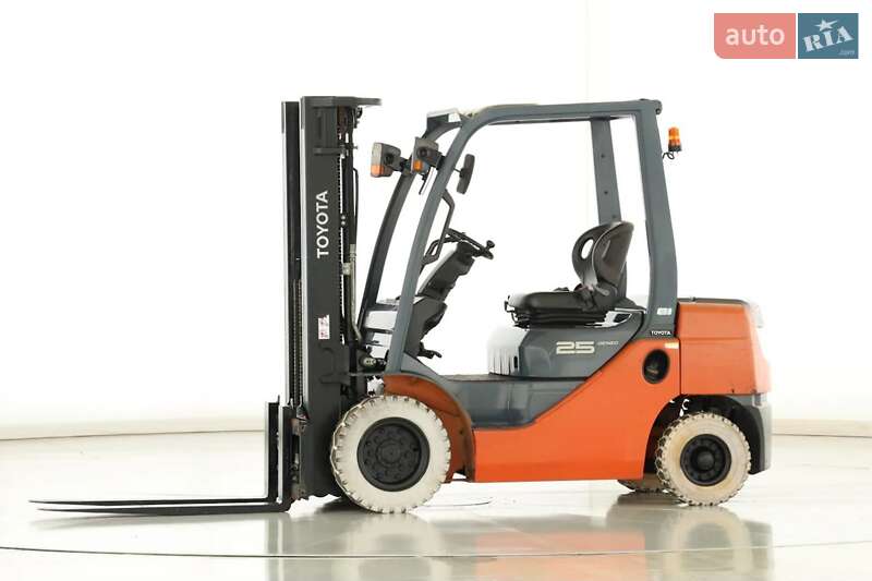 Вилочний навантажувач Toyota 8FDF-25 2018 в Києві фото 6 Вилочний навантажувач Toyota 8FDF-25 2018 в Києві