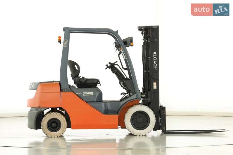 Вилочний навантажувач Toyota 8FDF-25 2018 в Києві фото 7 Вилочний навантажувач Toyota 8FDF-25 2018 в Києві