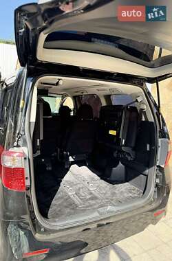 Минивэн Toyota Alphard 2012 в 