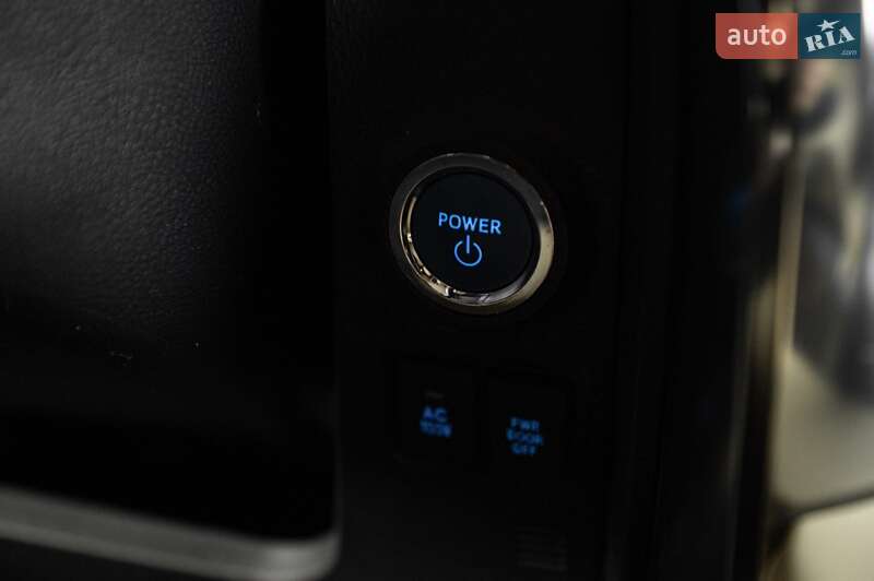 Мінівен Toyota Alphard 2023 в Одесі фото 49 Мінівен Toyota Alphard 2023 в Одесі