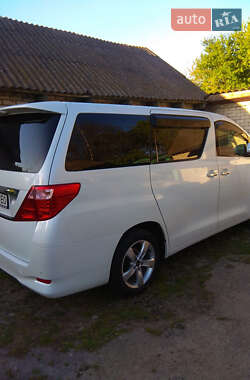 Минивэн Toyota Alphard 2009 в 