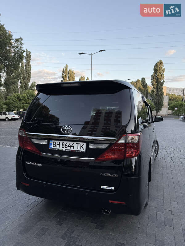 Мінівен Toyota Alphard 2014 в Одесі