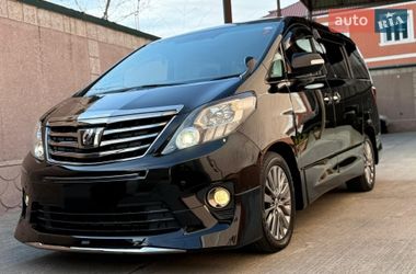 Мінівен Toyota Alphard 2013 в Києві