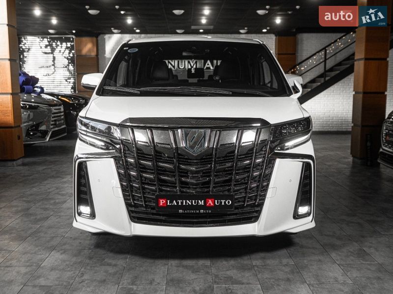 Минивэн Toyota Alphard 2020 в Одессе
