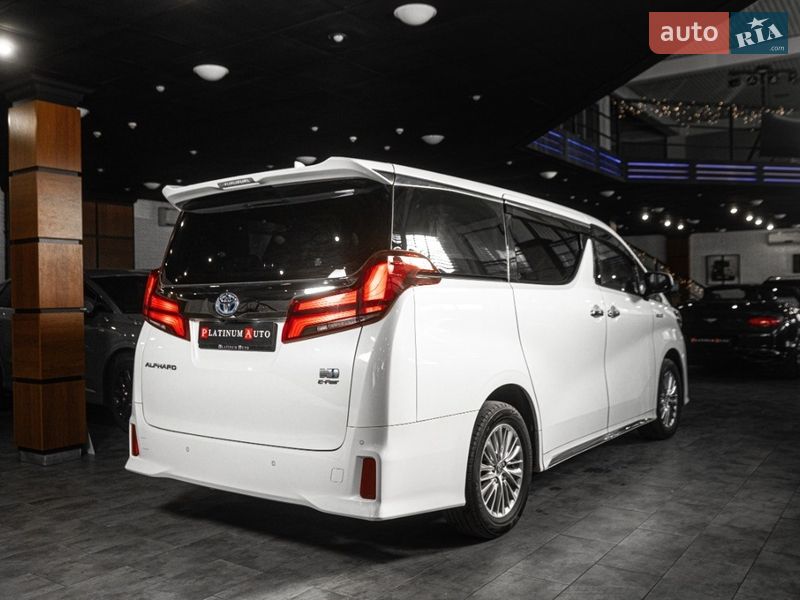 Минивэн Toyota Alphard 2020 в Одессе