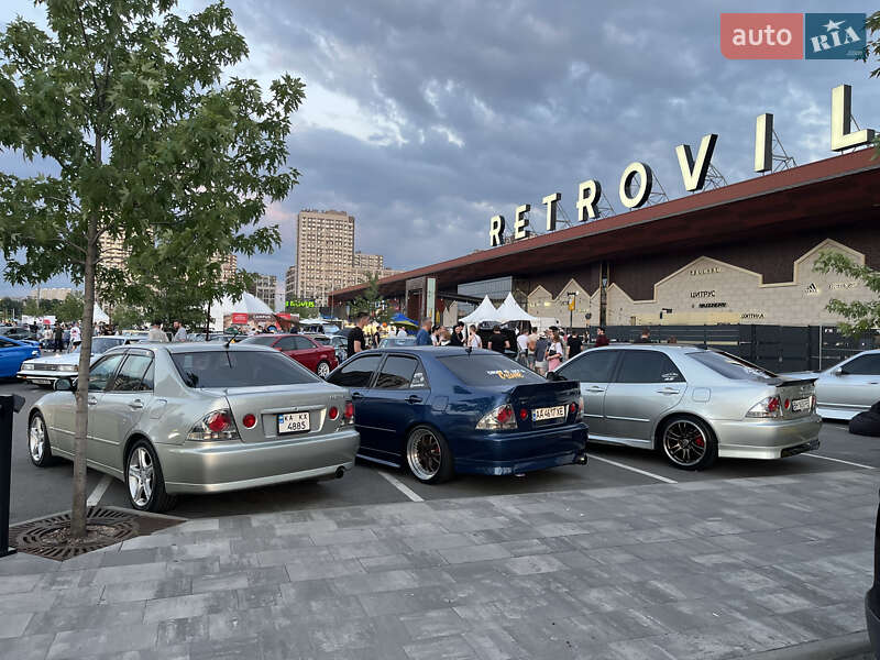 Седан Toyota Altezza 1999 в Киеве фото 3 Седан Toyota Altezza 1999 в Киеве