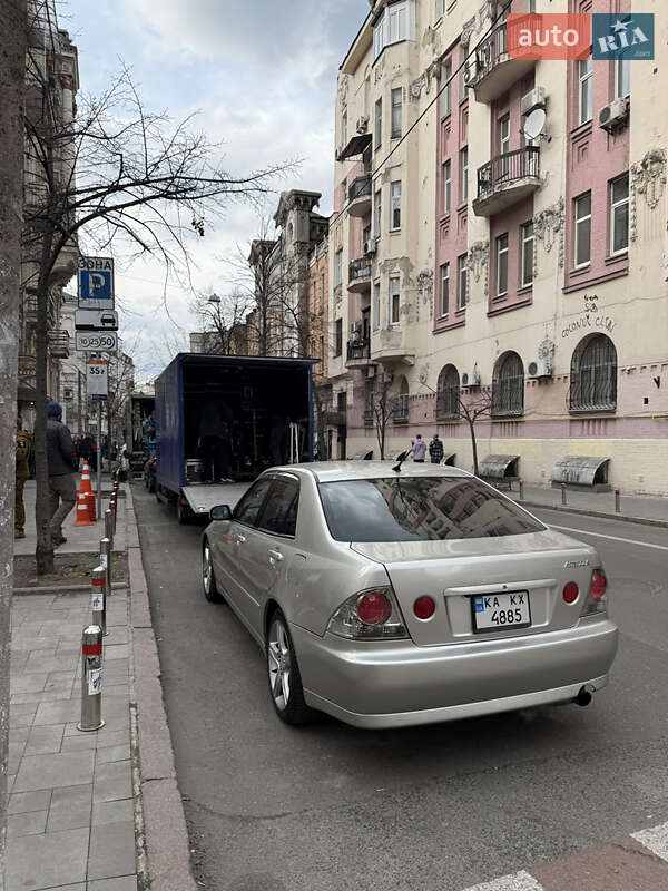 Седан Toyota Altezza 1999 в Киеве фото 29 Седан Toyota Altezza 1999 в Киеве