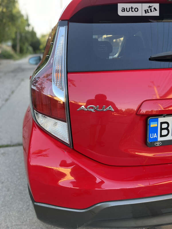Хетчбек Toyota Aqua 2014 в Одесі