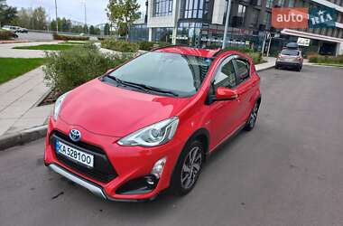 Хэтчбек Toyota Aqua 2015 в 