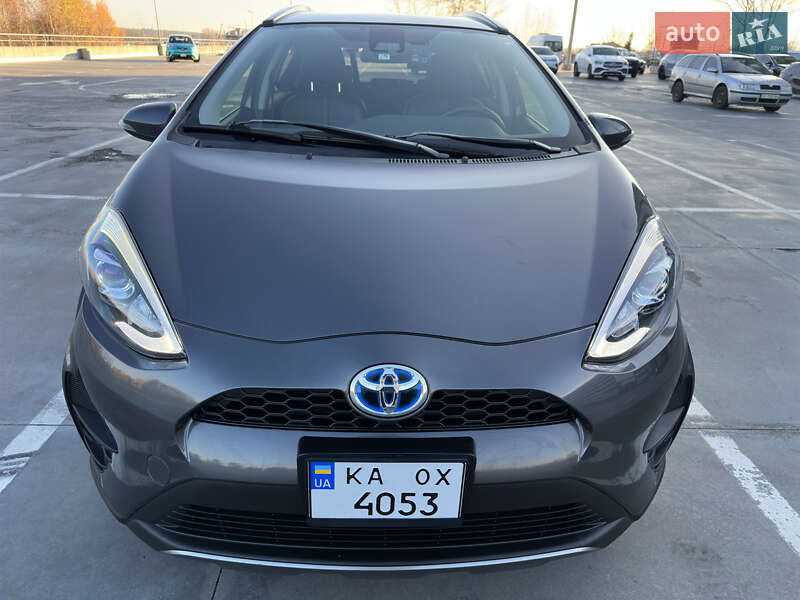 Хэтчбек Toyota Aqua 2019 в Киеве