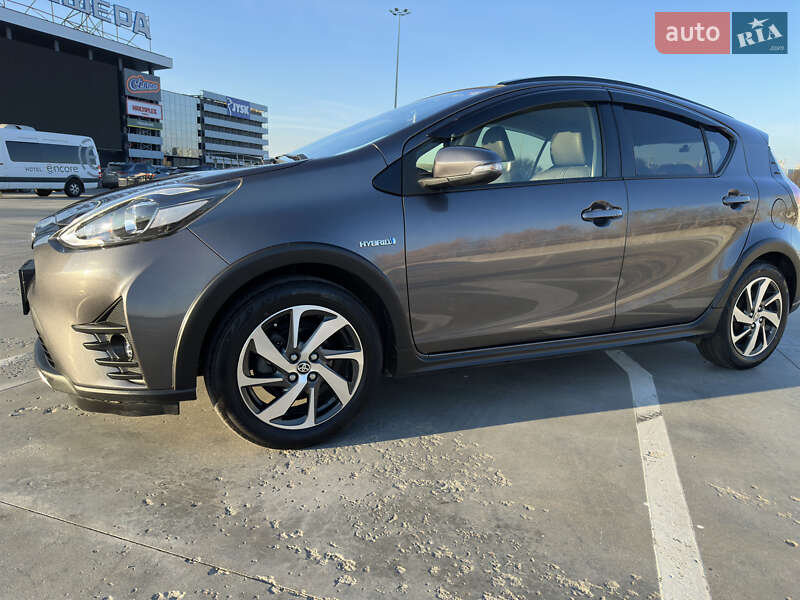 Хэтчбек Toyota Aqua 2019 в Киеве