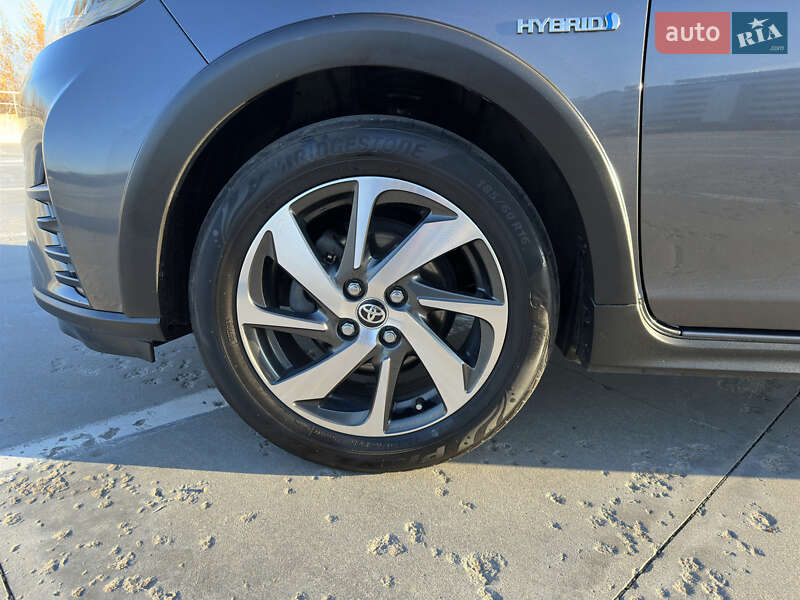 Хэтчбек Toyota Aqua 2019 в Киеве